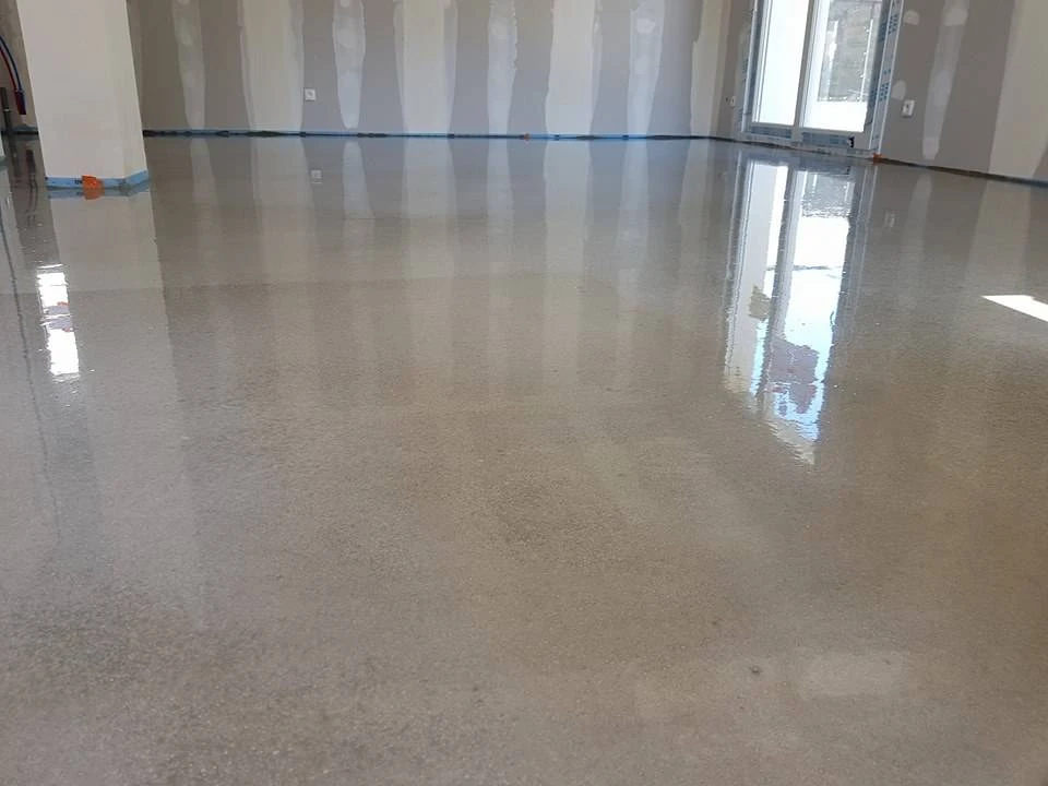 Pose de chape fluide ciment dans l’Aisne et jusqu’à 60 km autour de Saponay – Maçonnerie Chabrol