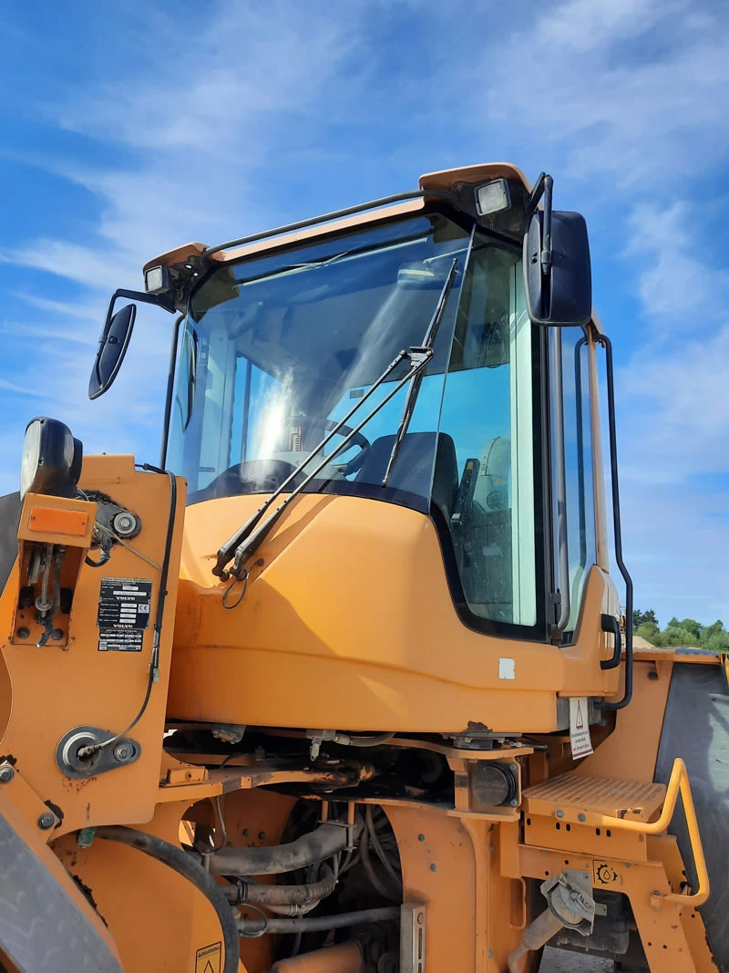 Remplacement de pare-brise engins de chantier et TP à Caudry – 1001 Pare-Brise