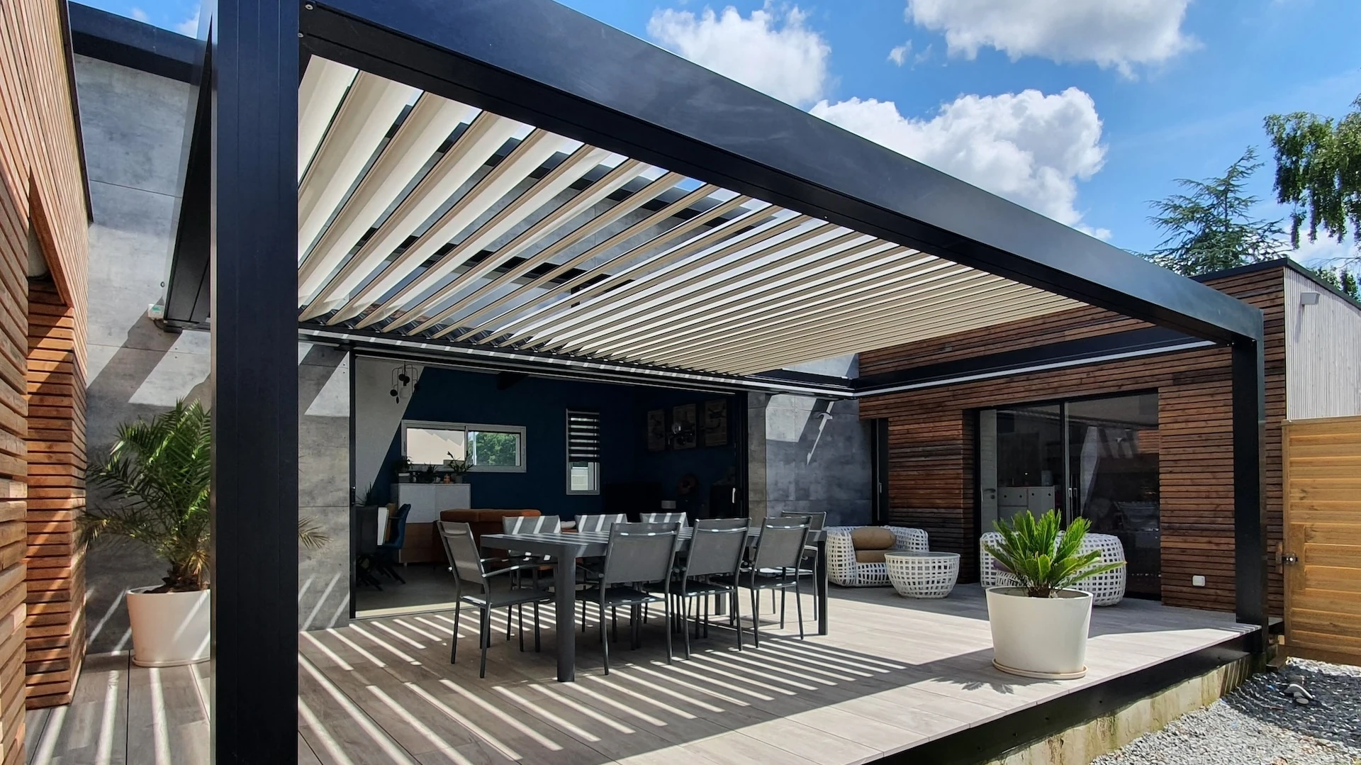 Le Volet Héninois – OuvertureS : Pergolas sur mesure en PVC, alu et bois à Courrières et en Nord Pas-de-Calais