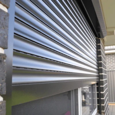 Le Volet Héninois – OuvertureS : Vitrines de magasin et rideaux métalliques sur mesure à Courrières et en Nord Pas-de-Calais