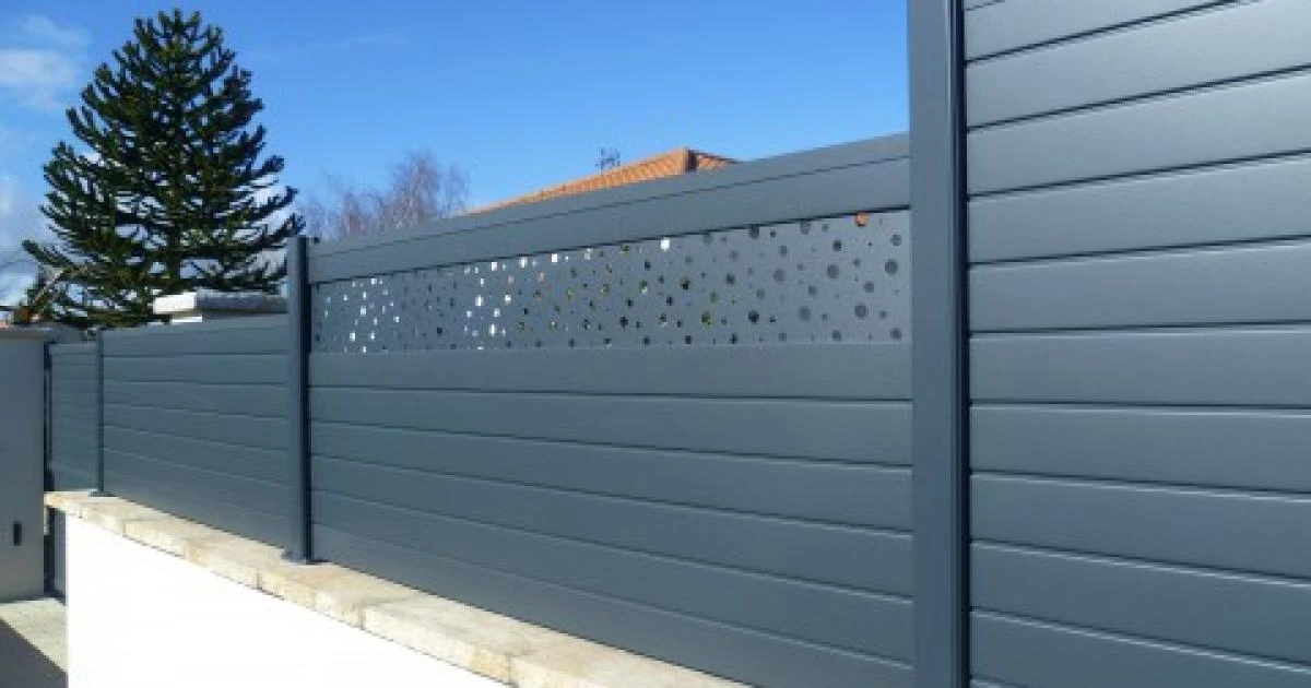 Le Volet Héninois – OuvertureS : Clôtures PVC et aluminium sur mesure à Courrières et en Nord Pas-de-Calais