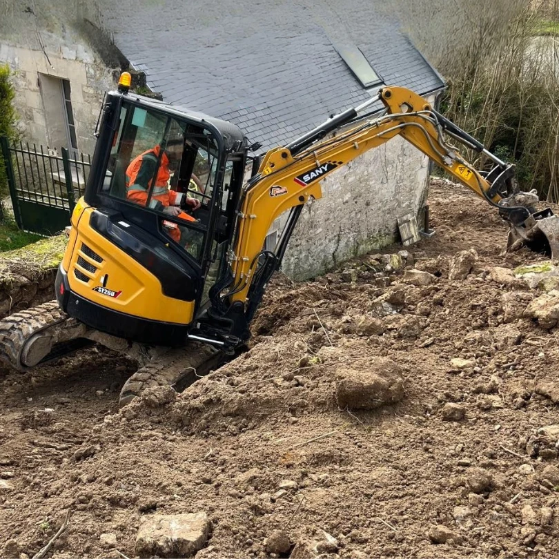 Location de minipelle avec chauffeur dans l’Aisne et en Nord Picardie