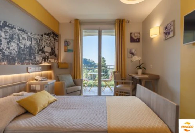 Investissement en chambre médicalisée en EHPAD au loyer de 353 € garanti net d'impôt pour la retraite complémentaire.