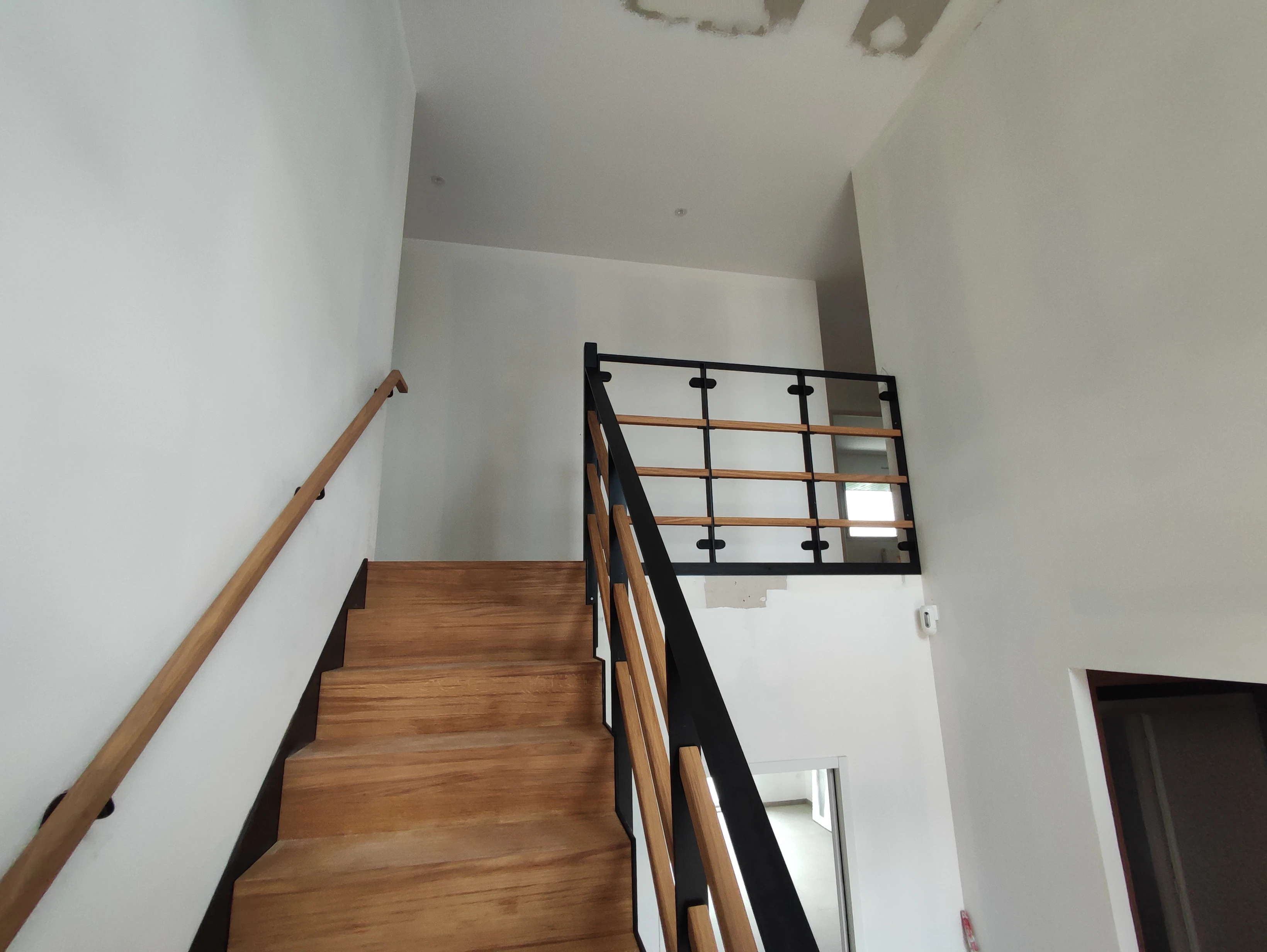 escalier sur mesure en bois et métal