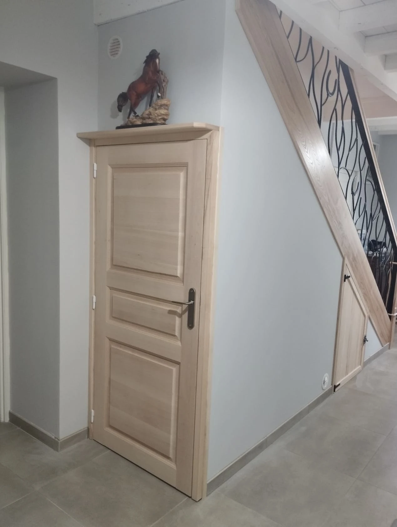 Porte intérieure en bois massif