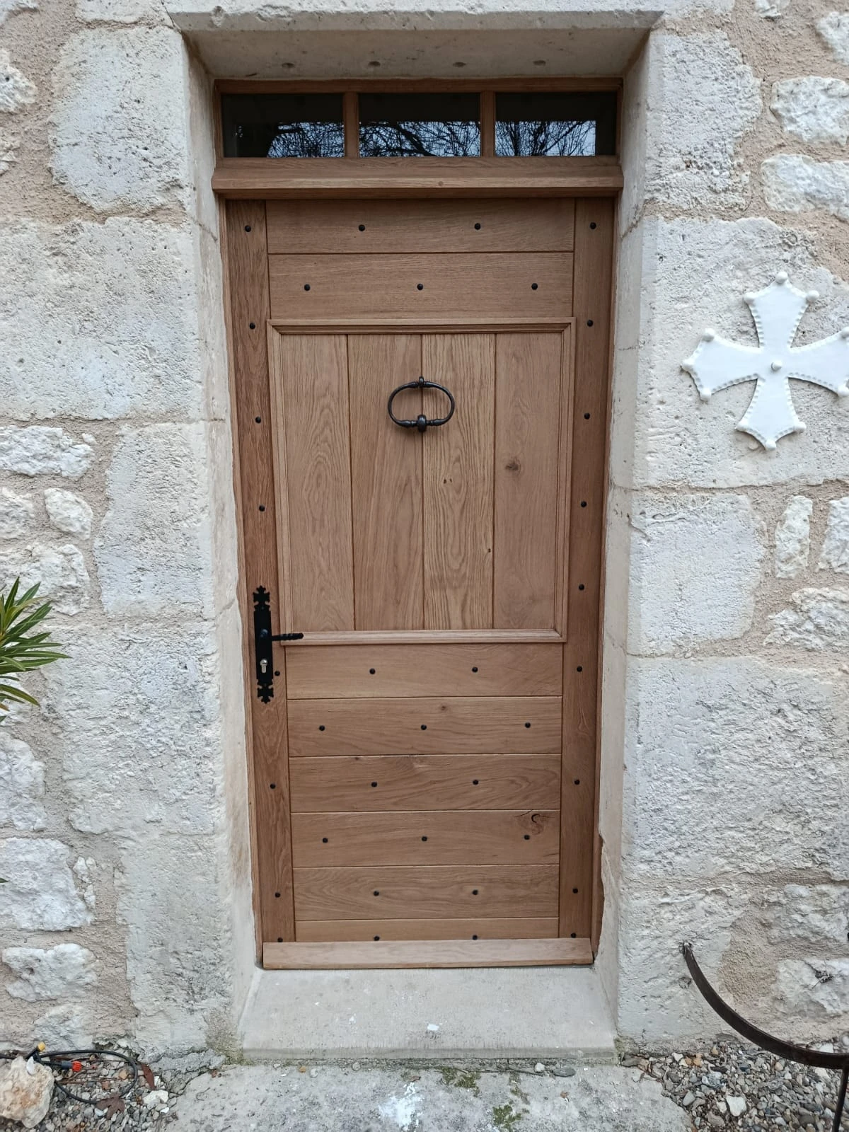 Porte d'entrée en bois massif