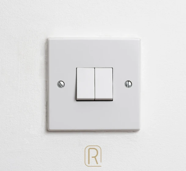 Pose de prises et interrupteurs supplémentaires