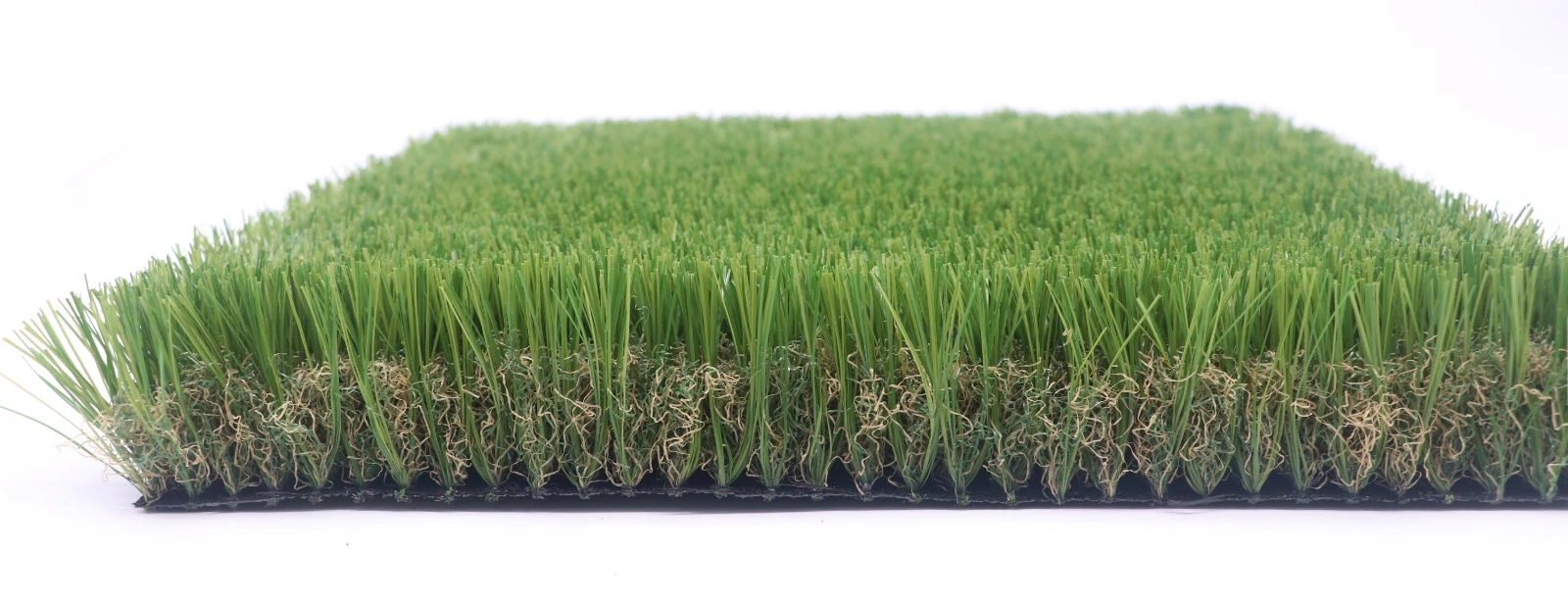 Faux gazon artificiel PORTICCIO 35mm idéal terrasse balcon aire de jeux en PROMOTION fin de saison