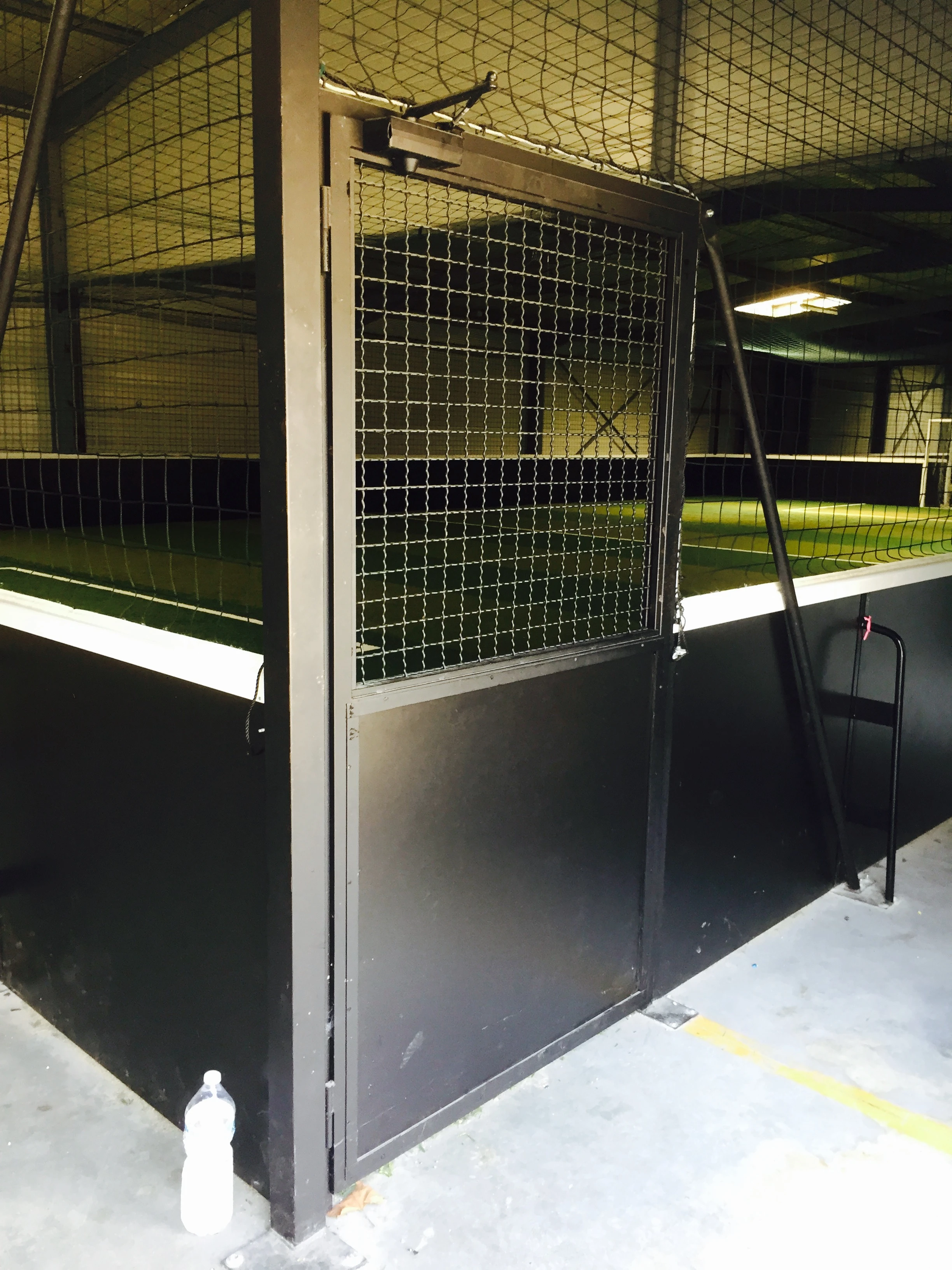 Structure de foot soccer 5 en salle indoor d'occasion