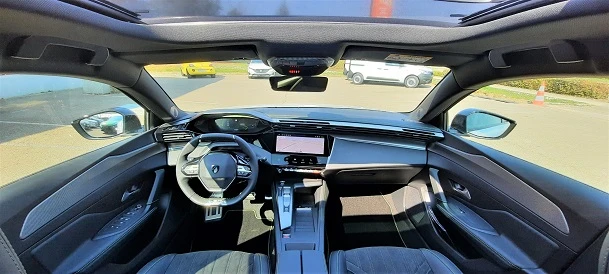 Peugeot 308 III PHEV 225 E-EAT8 GToduit