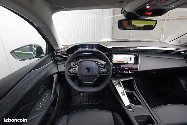 Peugeot 308 III PHEV 225 E-EAT8 GToduit