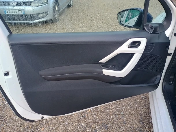 PEUGEOT 208 LIKE 10I 75 CH