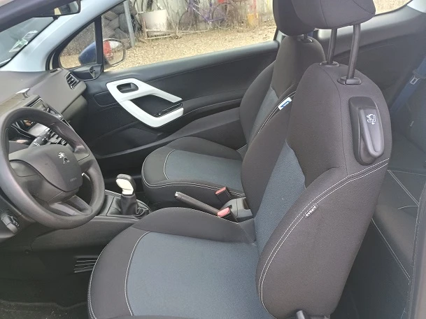 PEUGEOT 208 LIKE 10I 75 CH
