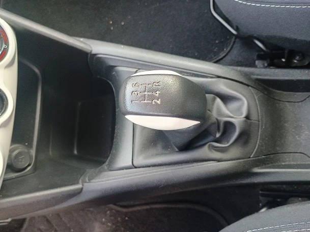 PEUGEOT 208 LIKE 10I 75 CH