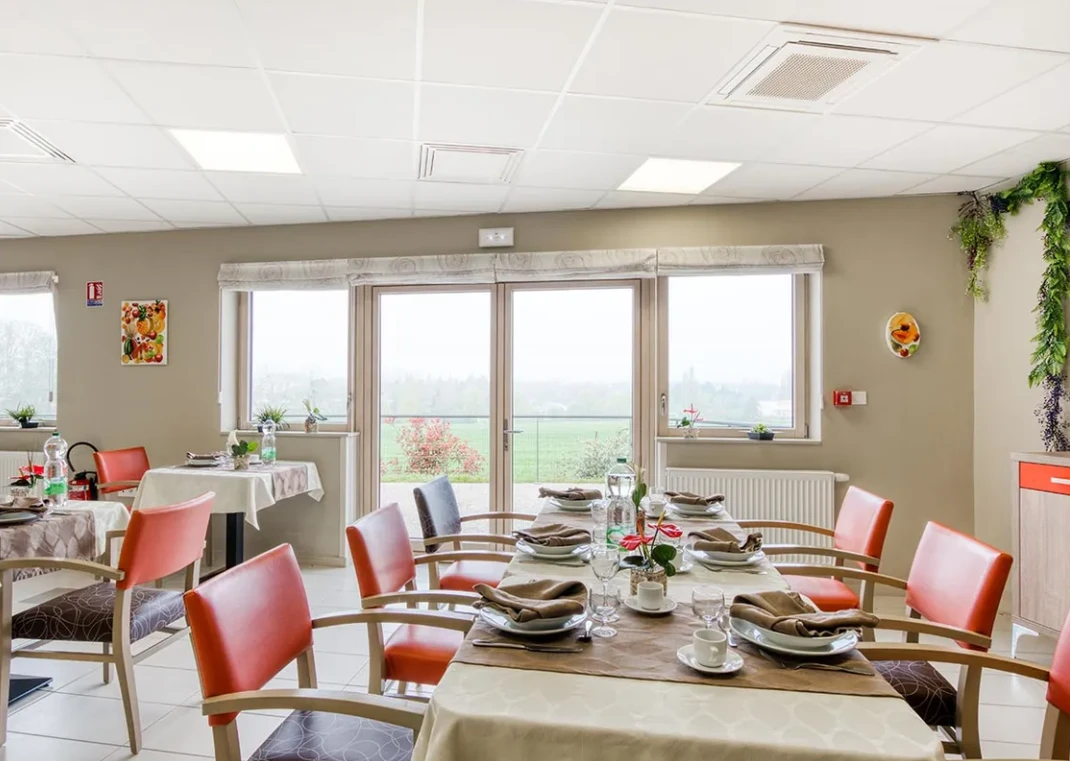 Investissement en chambre médicalisée en EHPAD au loyer de 512 € garanti net d'impôt pour la retraite complémentaire.