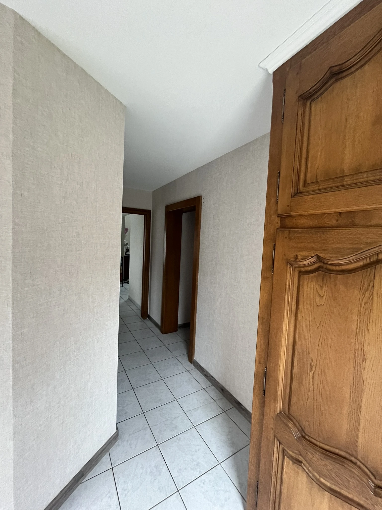 Dépose et pose de papier peint – Tarif au m²