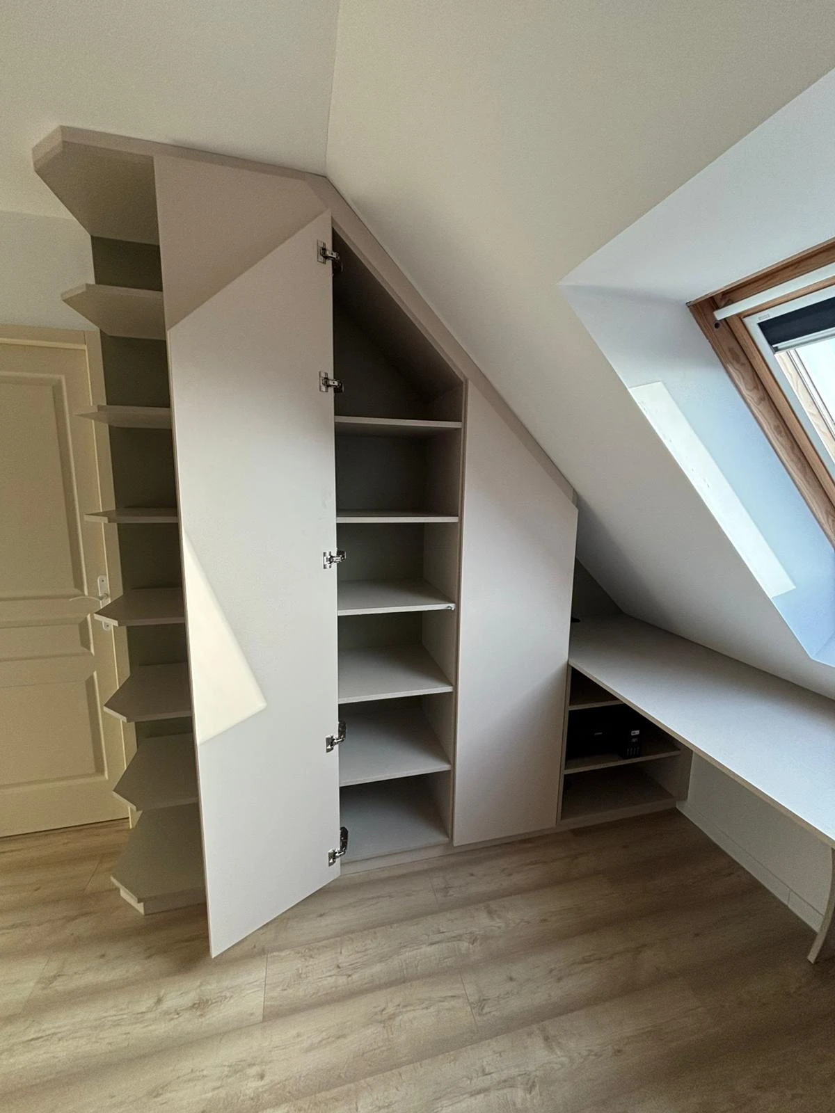 bureau sous mansarde