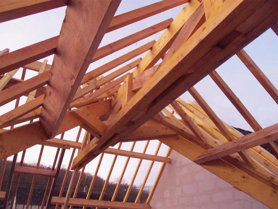 Rénovation et modification de charpente dans l’Aisne – charpentier couvreur expérimenté