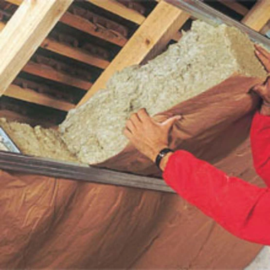 Isolation sous toiture en laine de roche dans l’Aisne – couvreur expérimenté