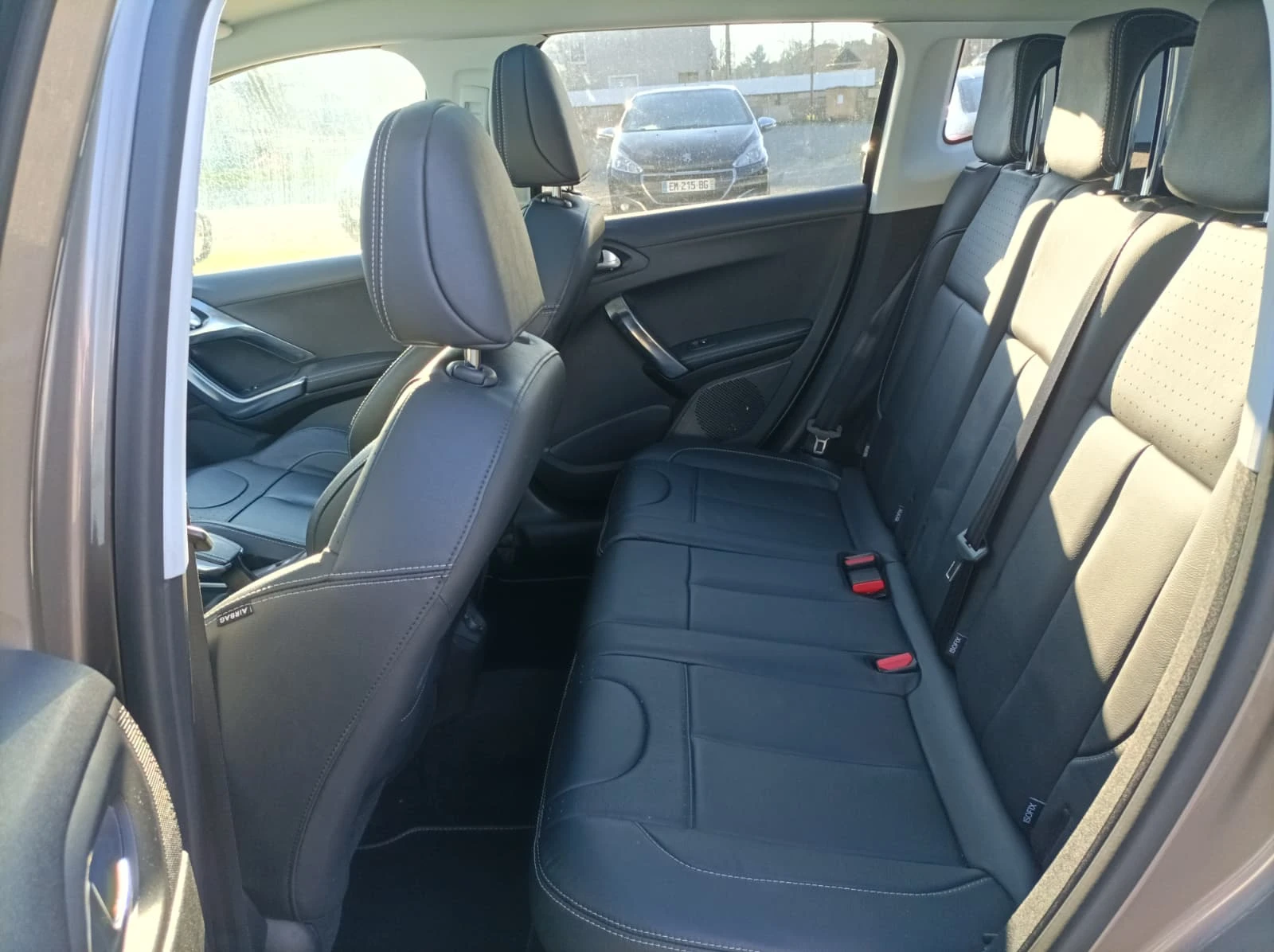 Peugeot 2008 1.6 E-HDI 92CH FELINE CUIVRE