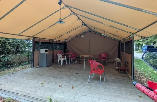 Espace de convivialité pour les campeurs