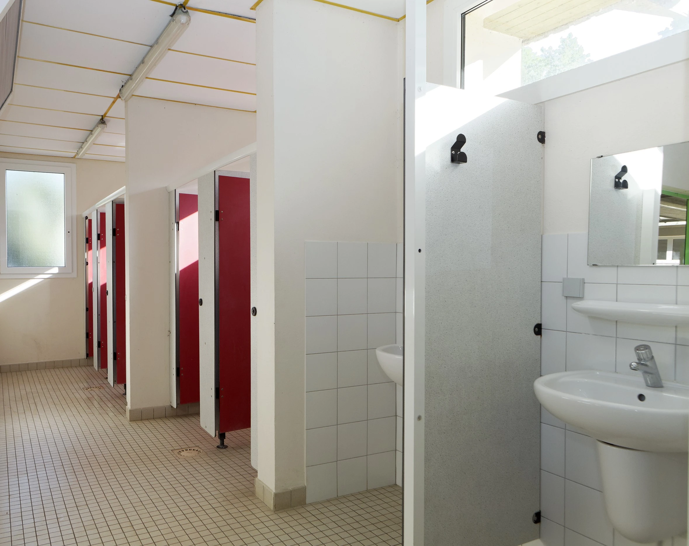 Accès au vidange des WC chimiques inclus