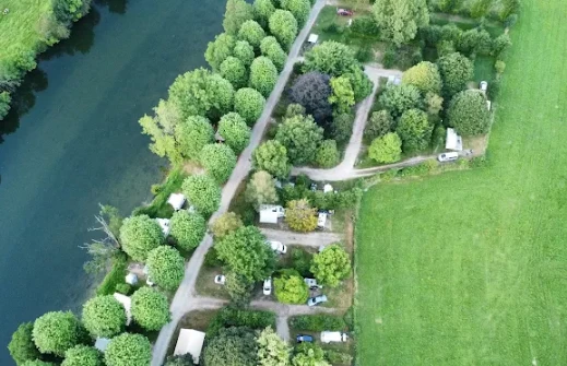 Camping dans le Doubs