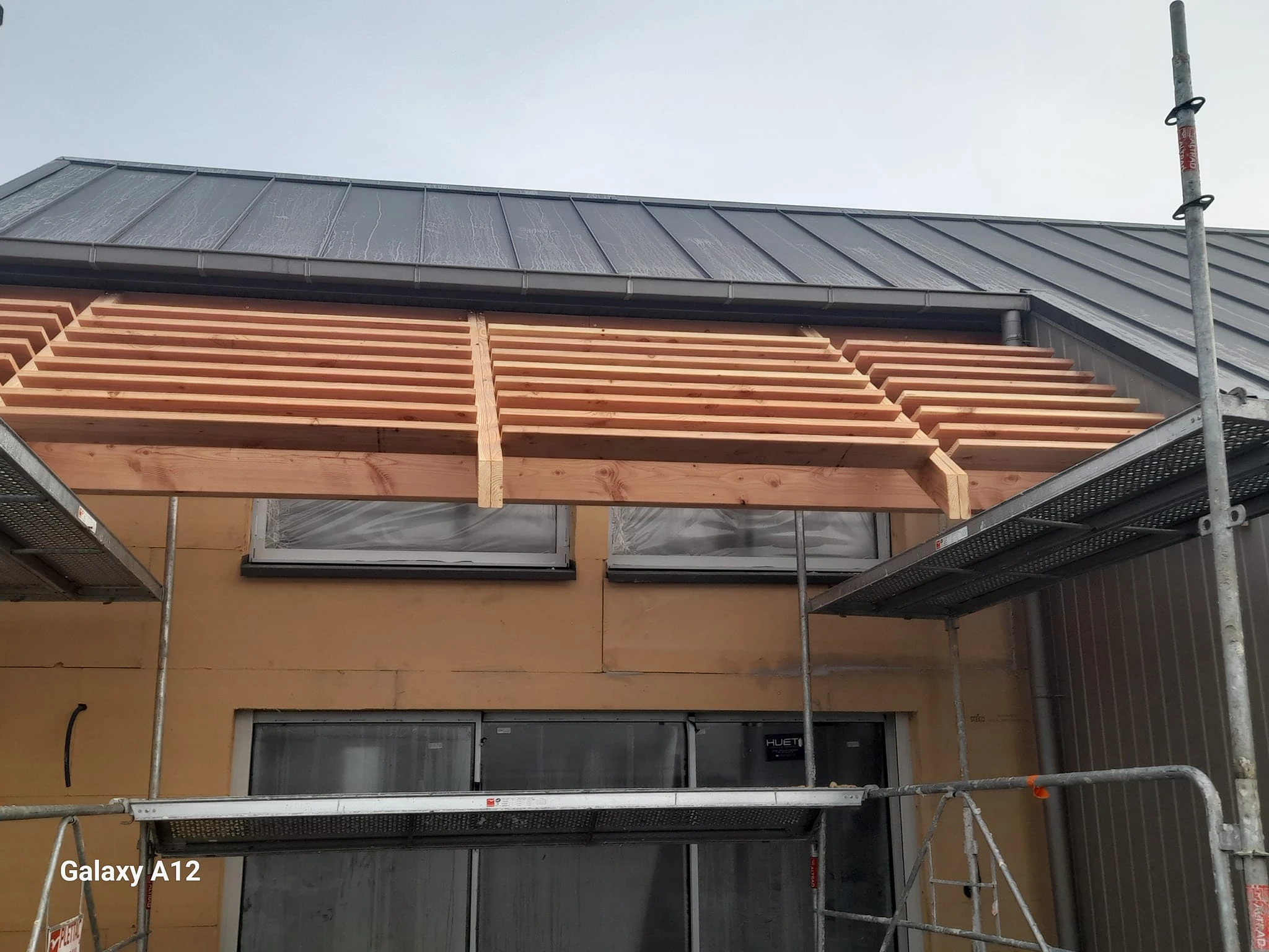 Toiture et couverture tous matériaux pour particuliers et professionnels – WOODPRO – BARTHOMEUF