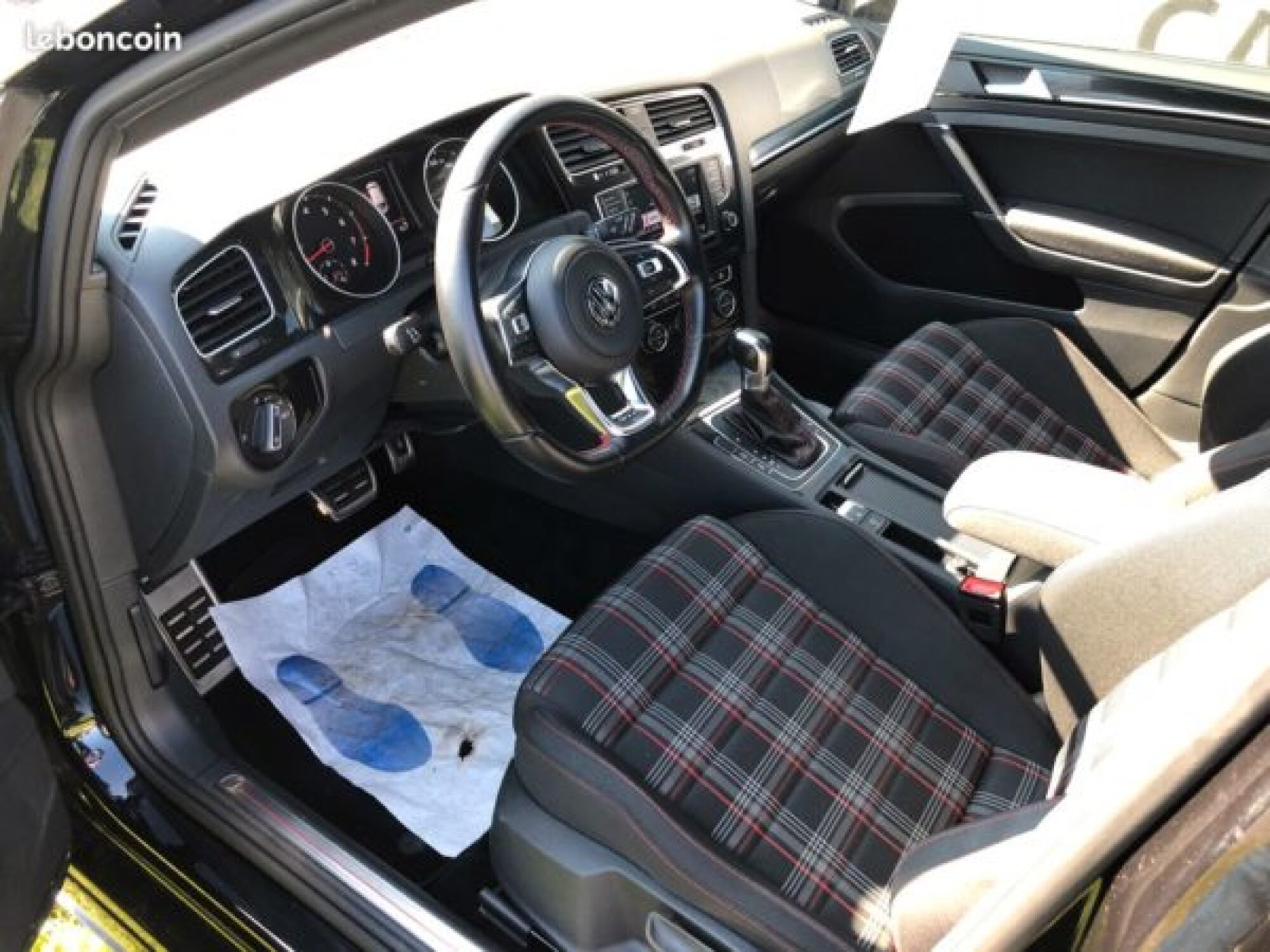 VOLKSWAGEN GOLF 7 2.0 L GTI DSG PACK PERFORMANCE 230 CV