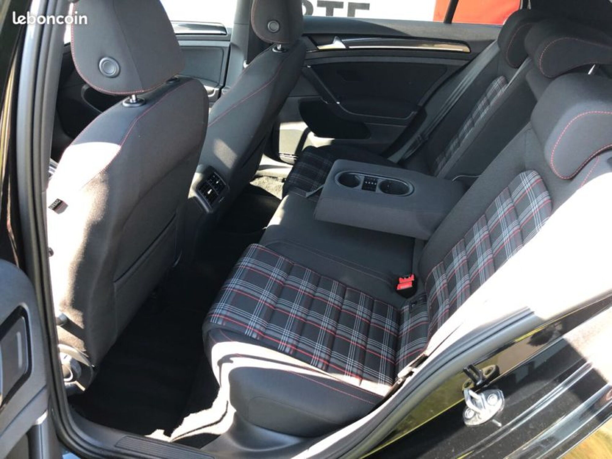 VOLKSWAGEN GOLF 7 2.0 L GTI DSG PACK PERFORMANCE 230 CV