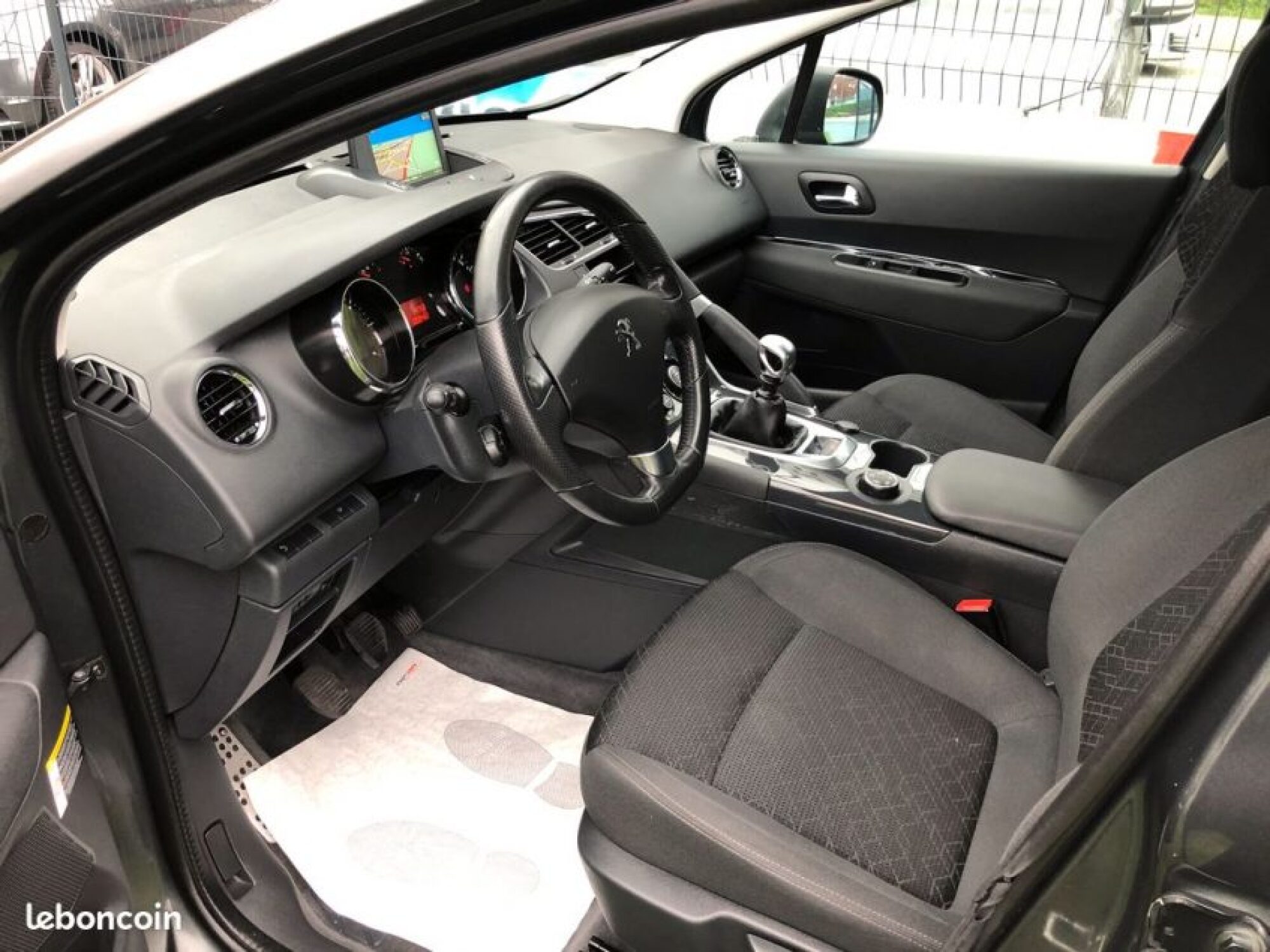 Peugeot 3008 1.6 L HDI 120 CV BUSINESS PACK+GRIP CONTROL