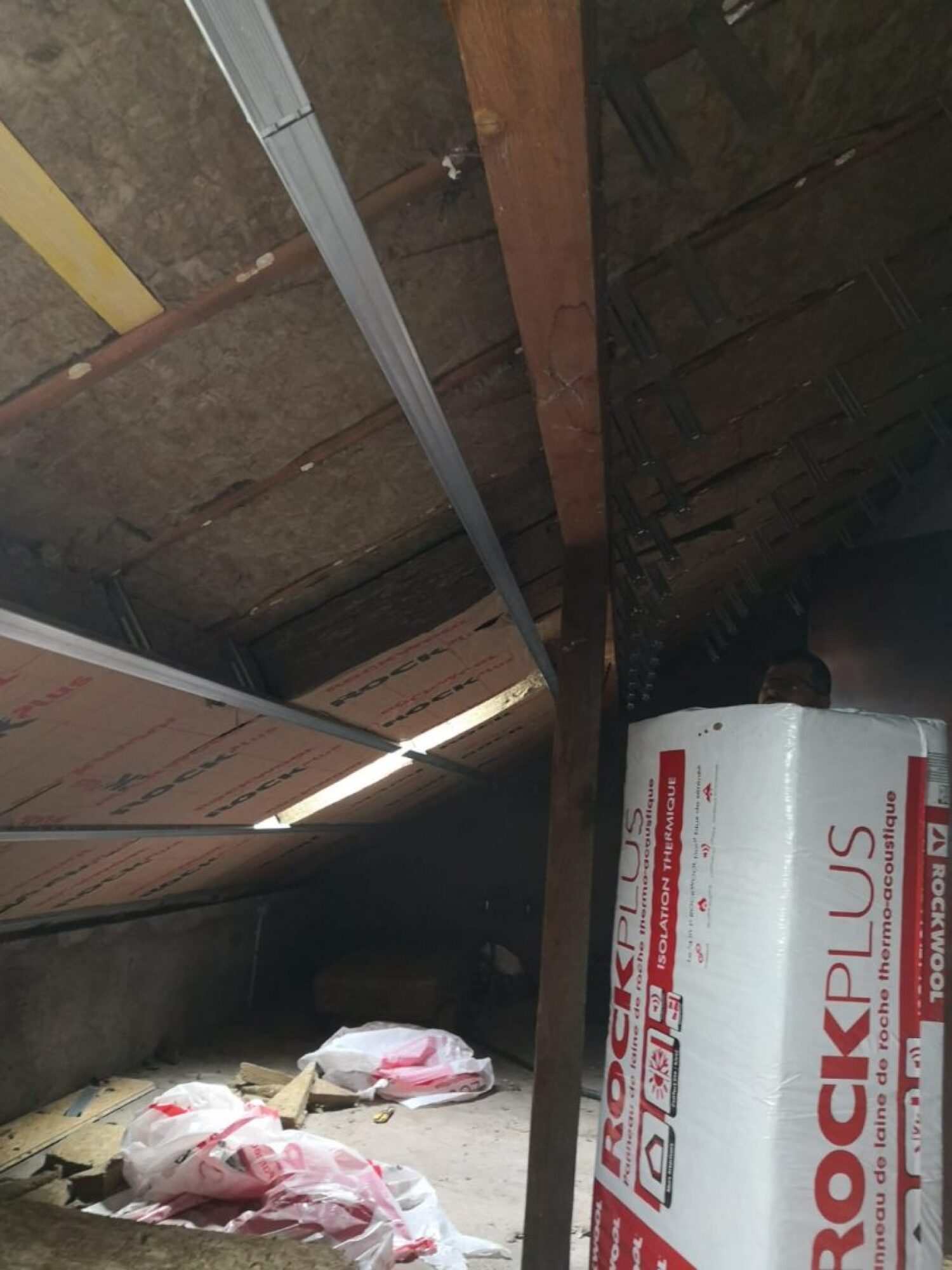 Isolation des combles perdus et rampants de toiture