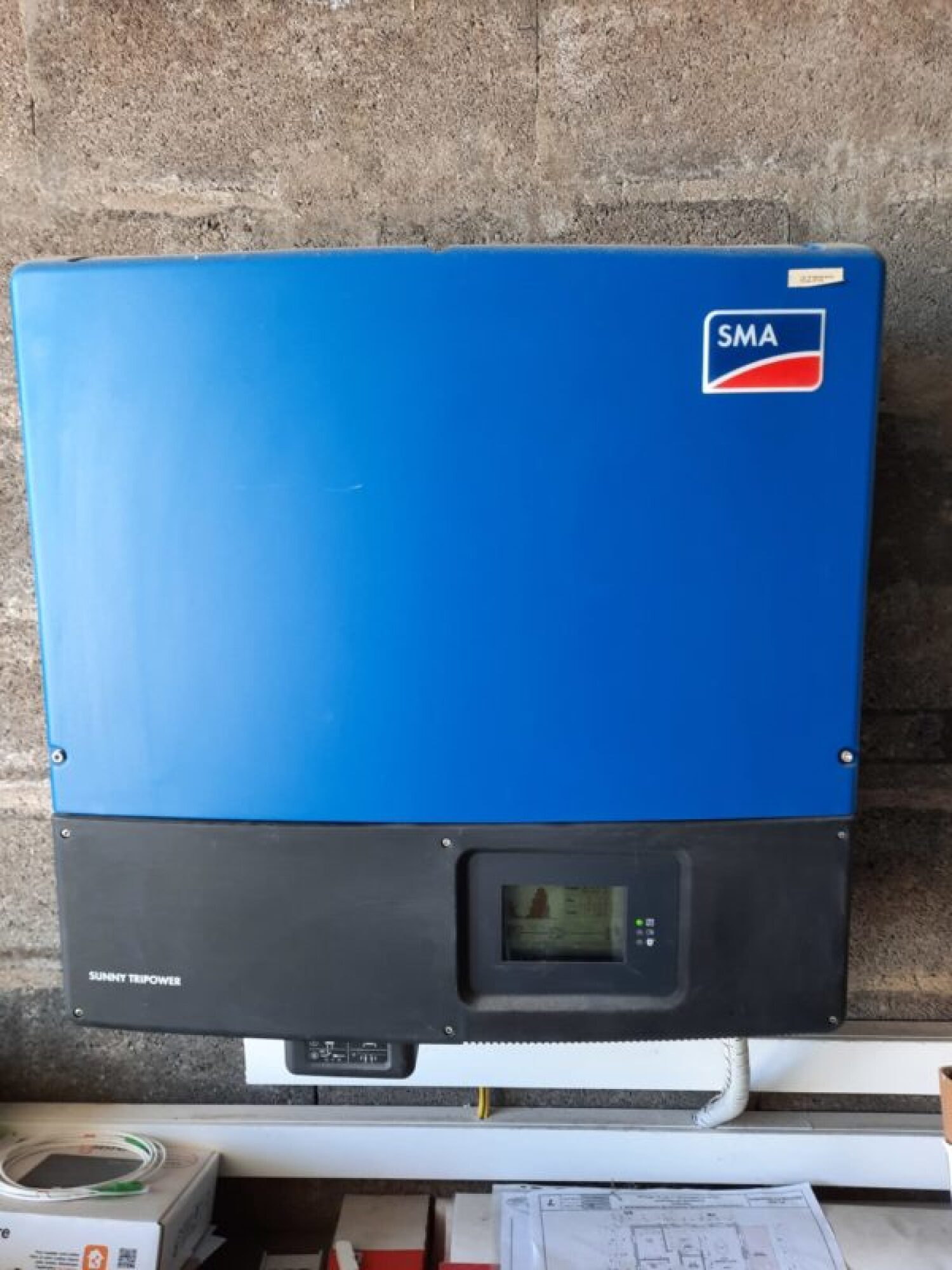 Dépannage sur onduleur photovoltaïque tout marque