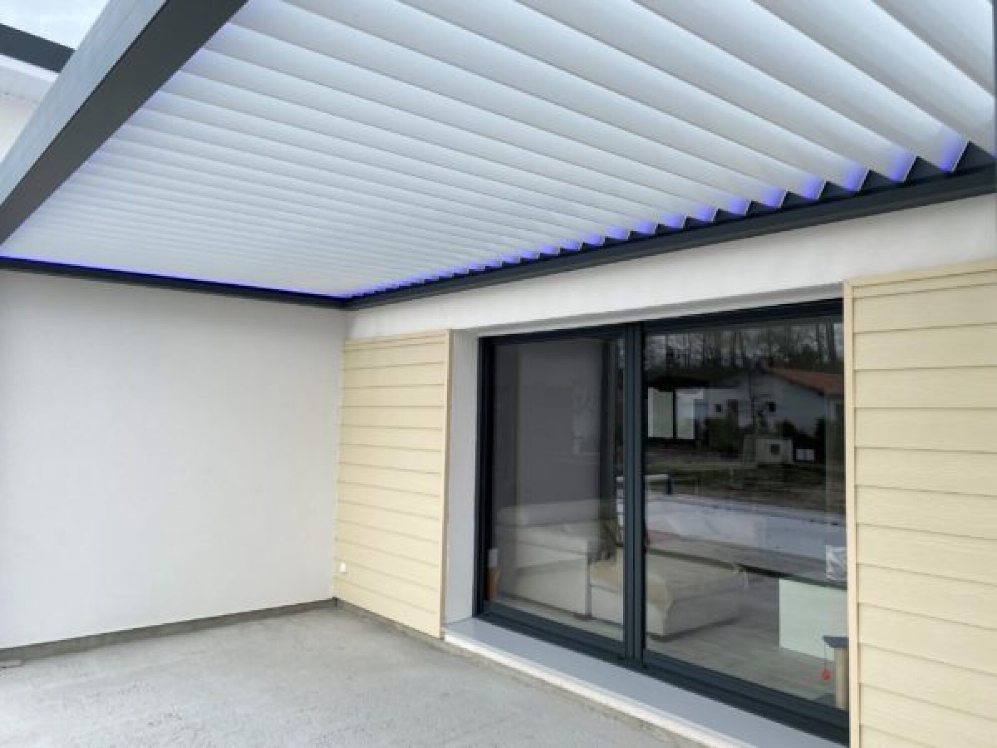 Installation pergolas bioclimatique sur mesure