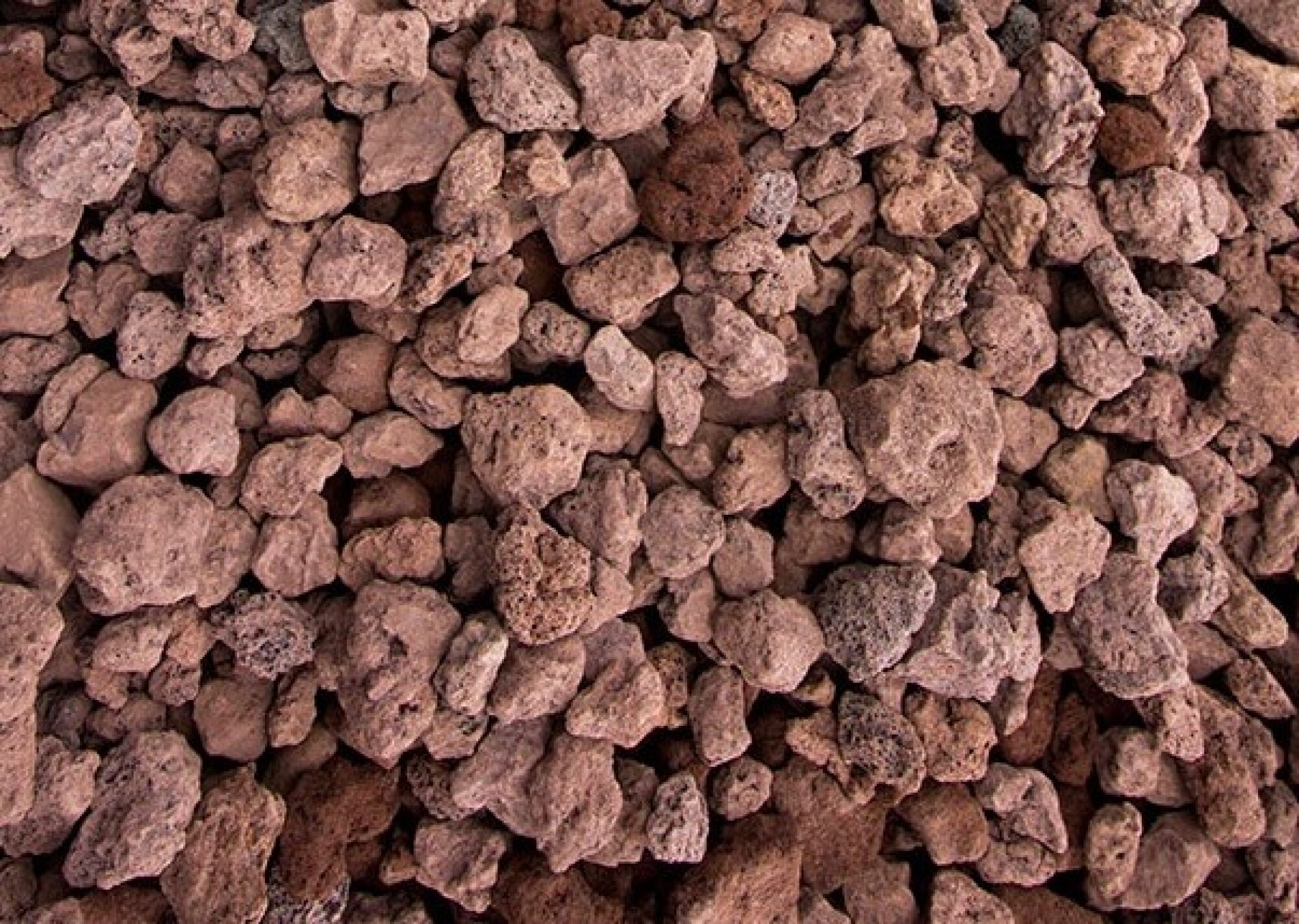 Paillage minéral : pouzzolane rouge calibre 10/20