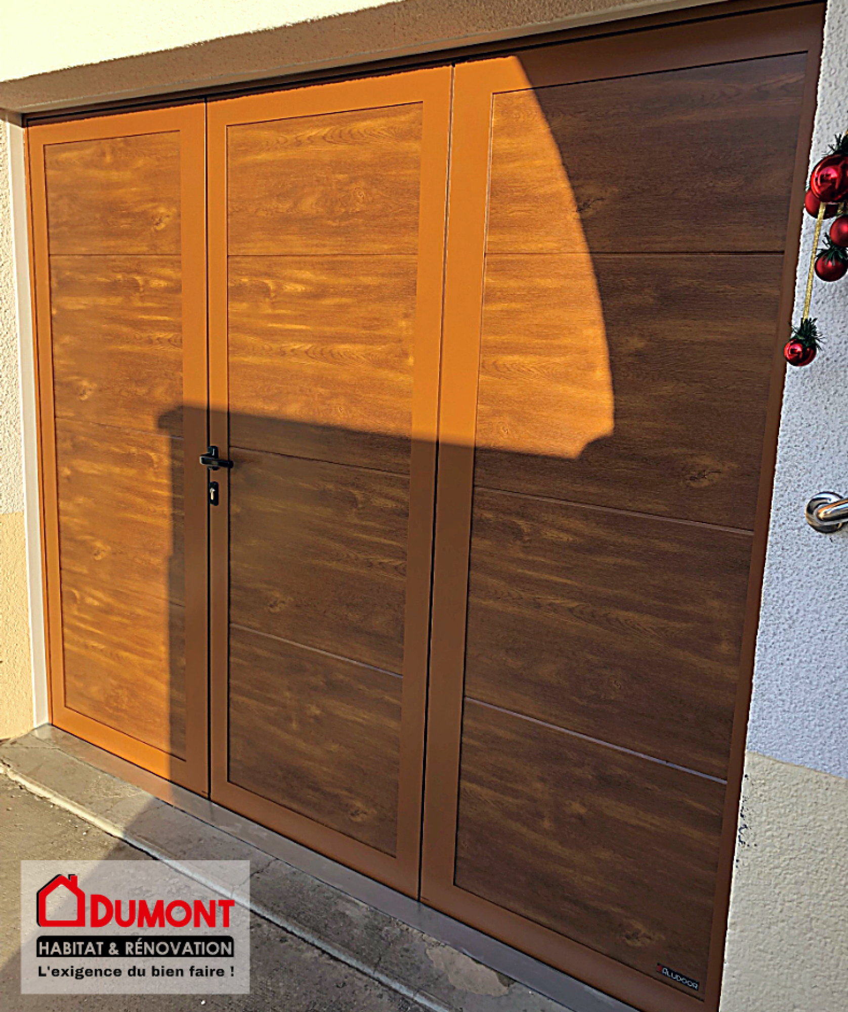 Porte de garage battante