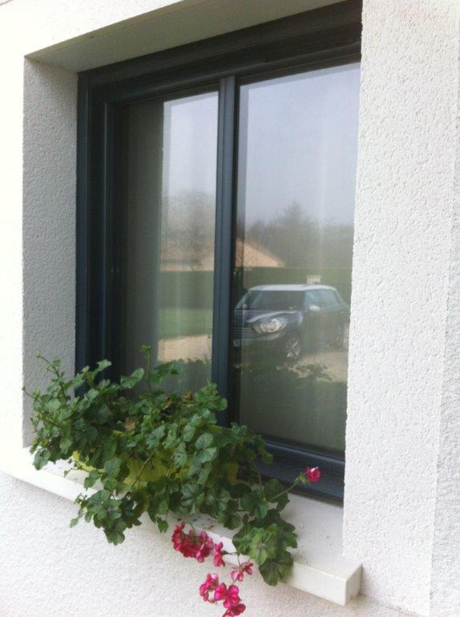 Pose de fenêtre aluminium sur mesure