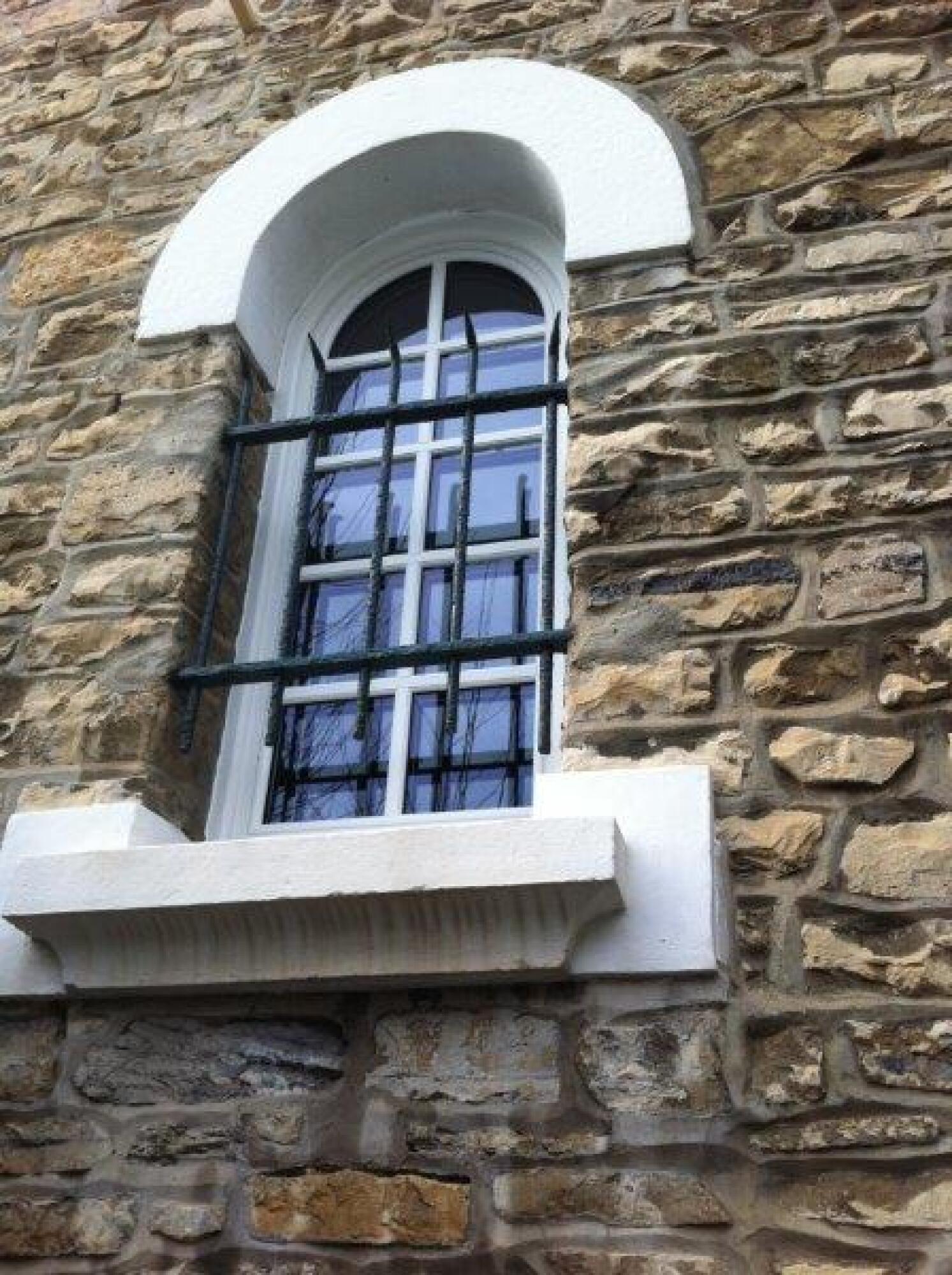 Pose de fenêtre bois sur mesure