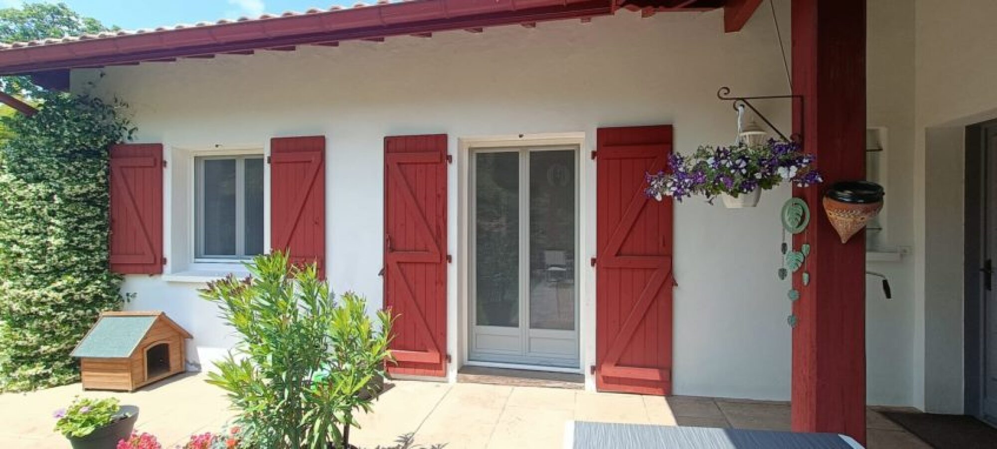 Pose de moustiquaire enroulable sur mesure