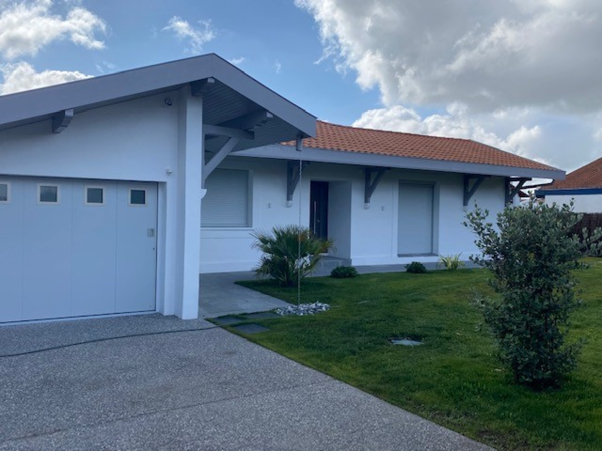 Pose porte de garage sur mesure