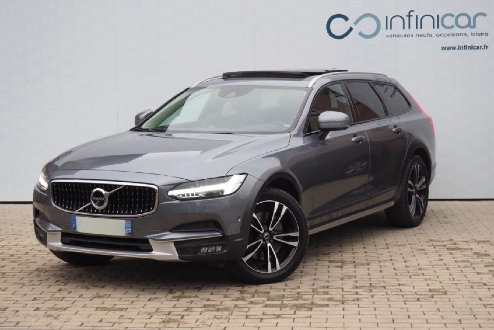 Volvo V90 Cross Country