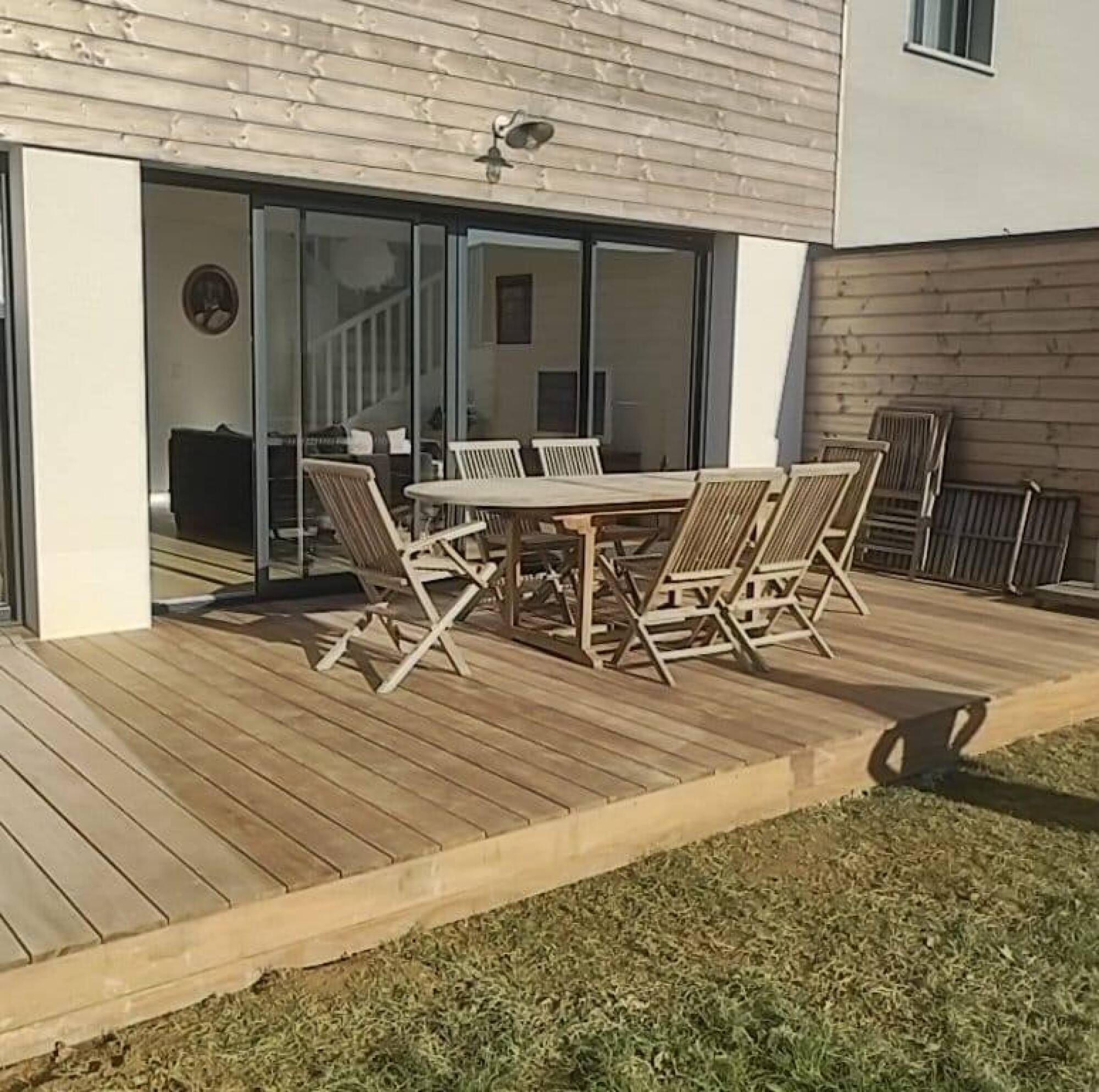 Aménagement terrasse en bois, dalle sur plot