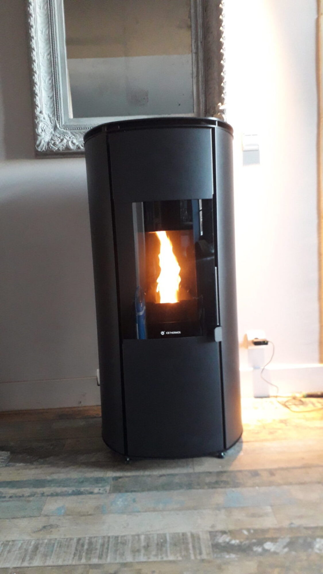 Fourniture et pose de poêle à granulé CS thermos Leire