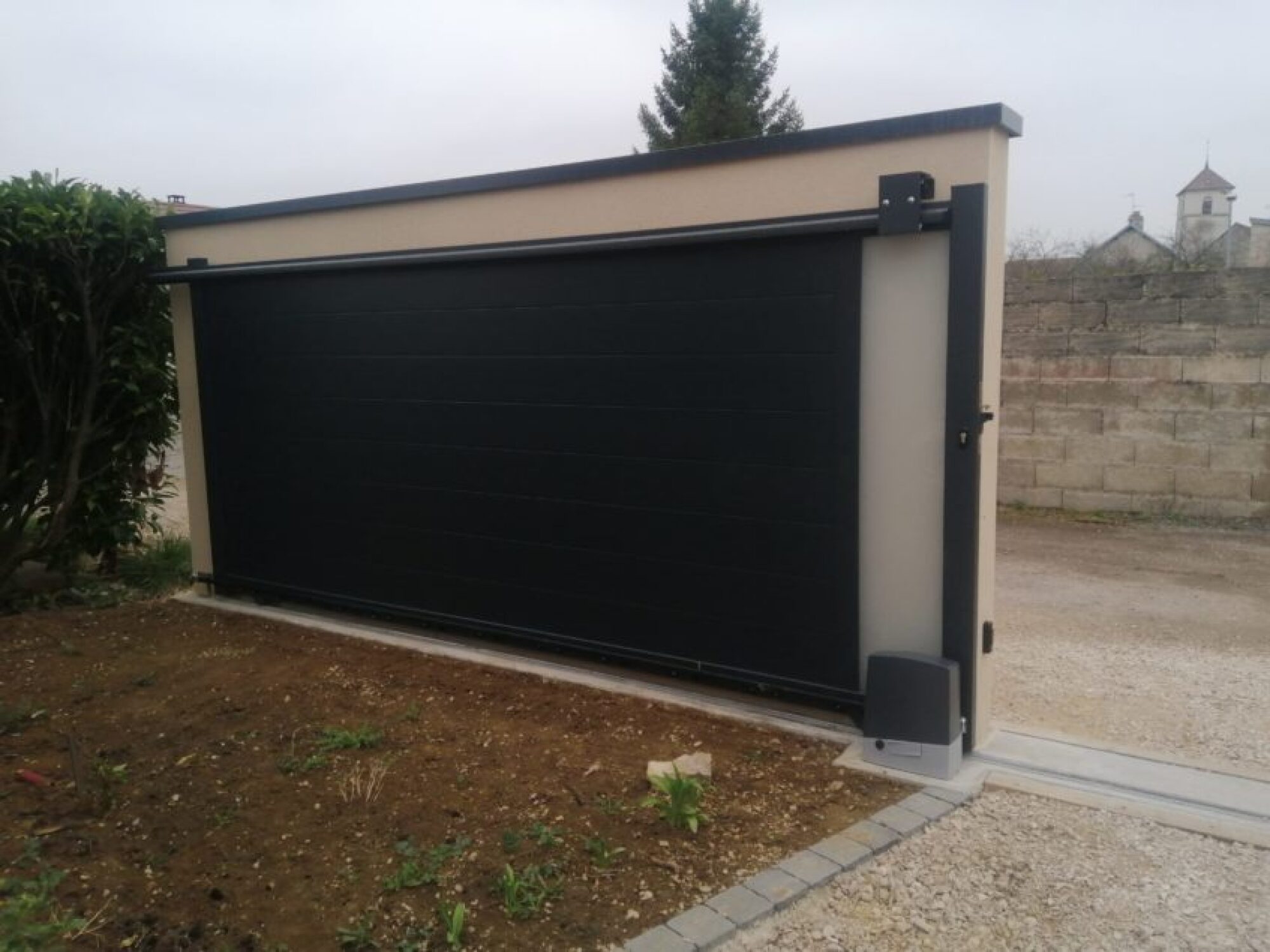 Fourniture et pose de motorisation de portail existant