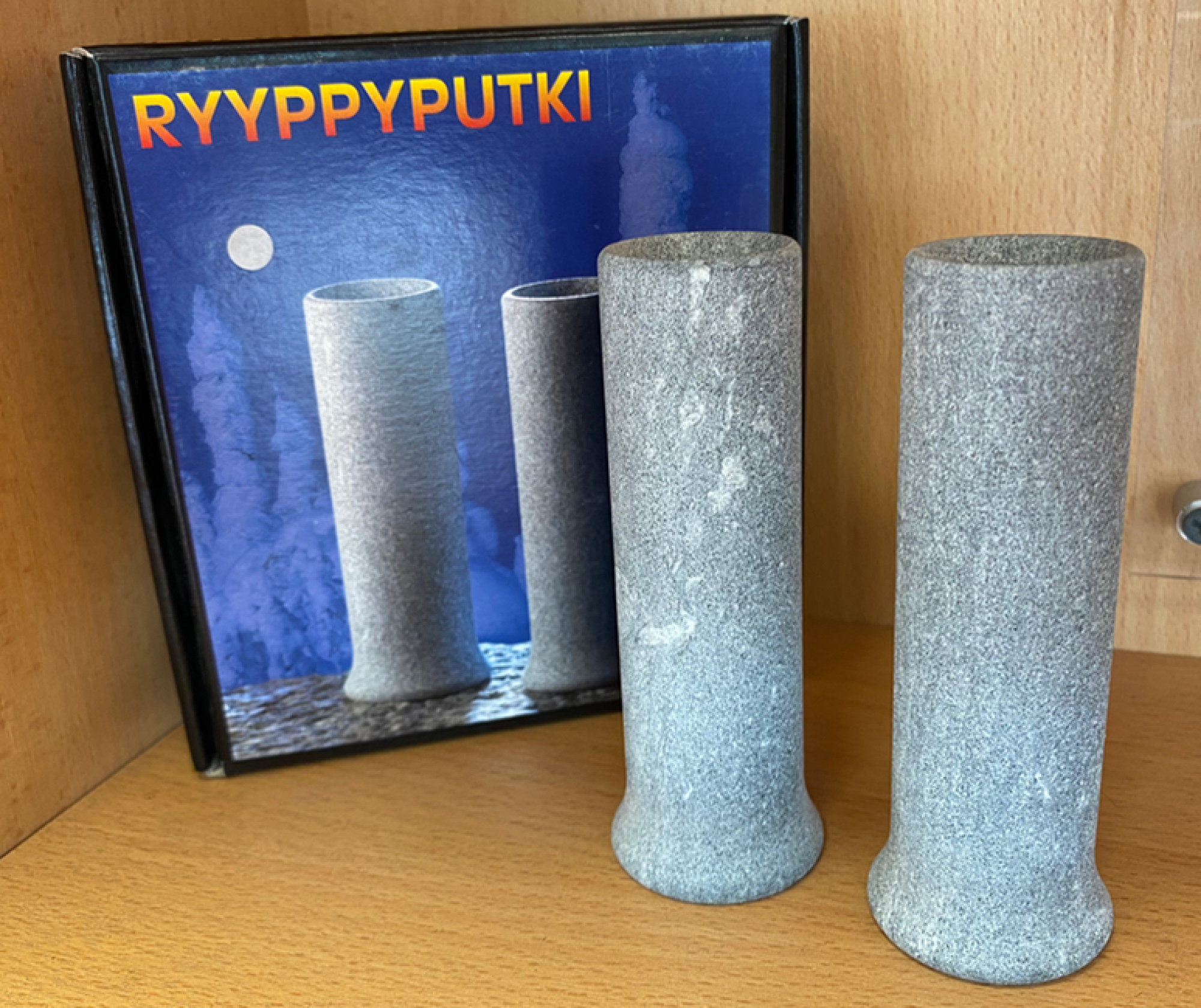 Lot de 2 verres à shooter en pierre Ollaire