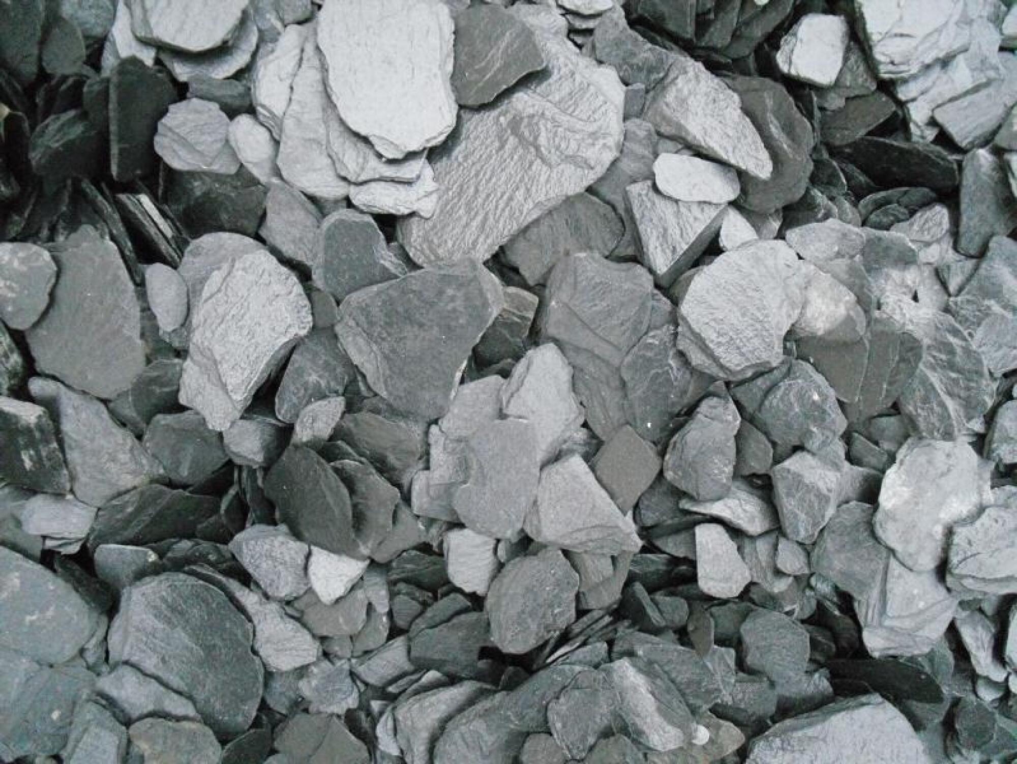 Paillage minéral : ardoise calibre 40/70