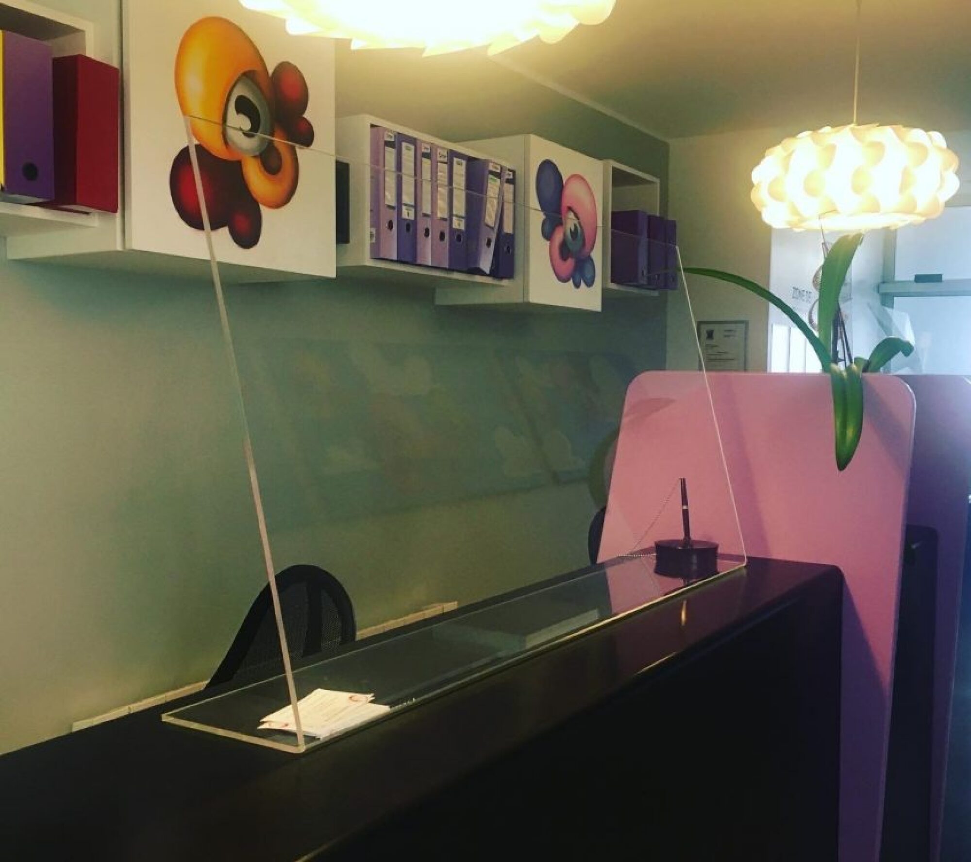 Protection plexiglass covid-19