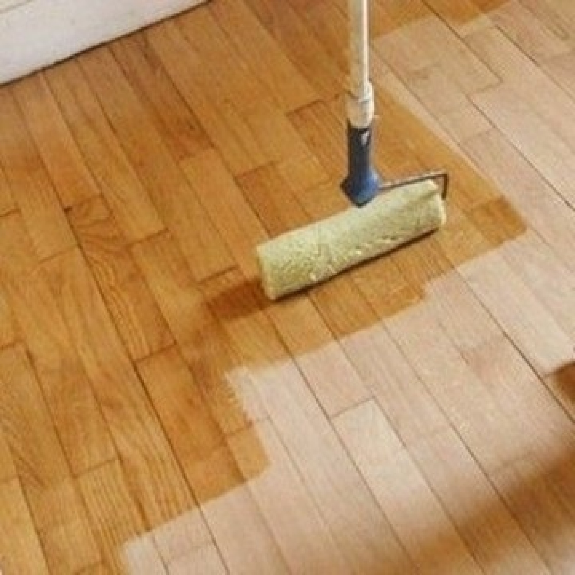 Vitrification de parquet en bois massif