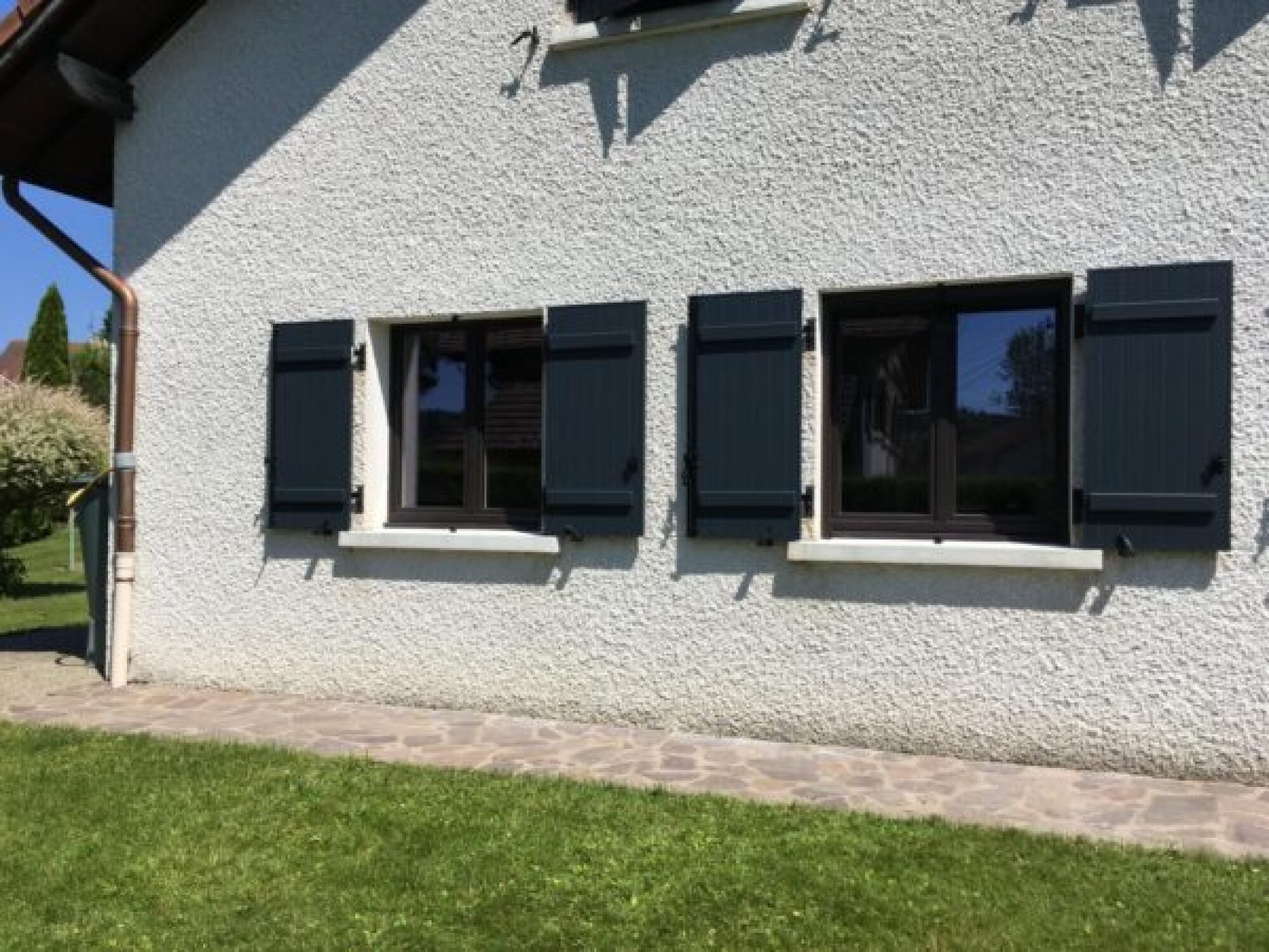 Volets battants ou roulants