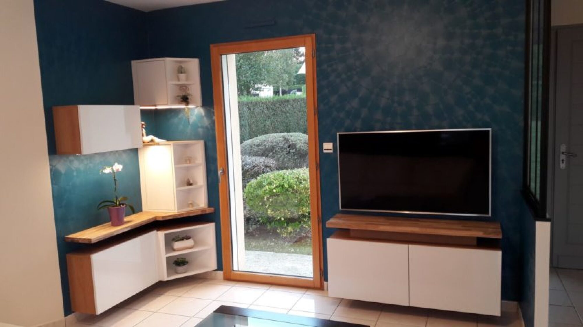 Création, fabrication et installation de meubles TV